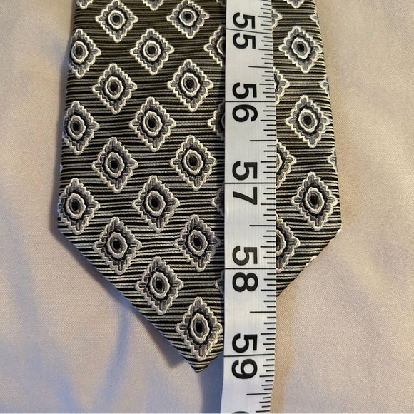 Zianetti Italian Silk Collection Men’s 100% Silk Neck Tie Career Dress Formal - Picture 5 of 5